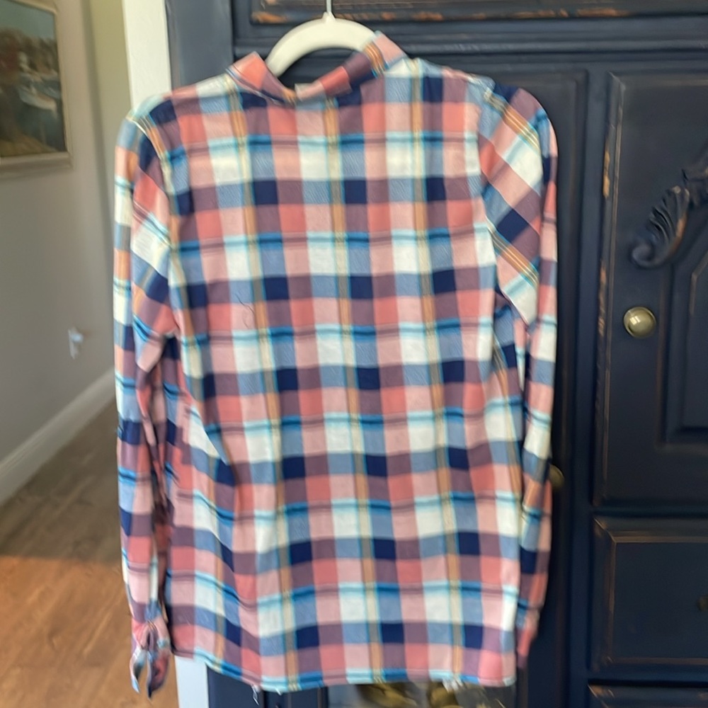 Plaid adorable lightweight long sleeve shirt with lace on bottom.size M shirt - Picture 3 of 3